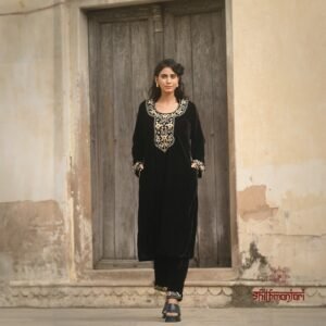 Sea Green Organza Silk Saree with Handcrafted Zari Motifs