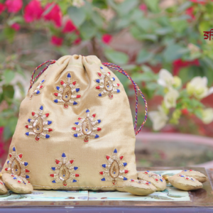 Zariya Kanak Gold Potli with Classic Ethnic Motifs (Designer Clutch)